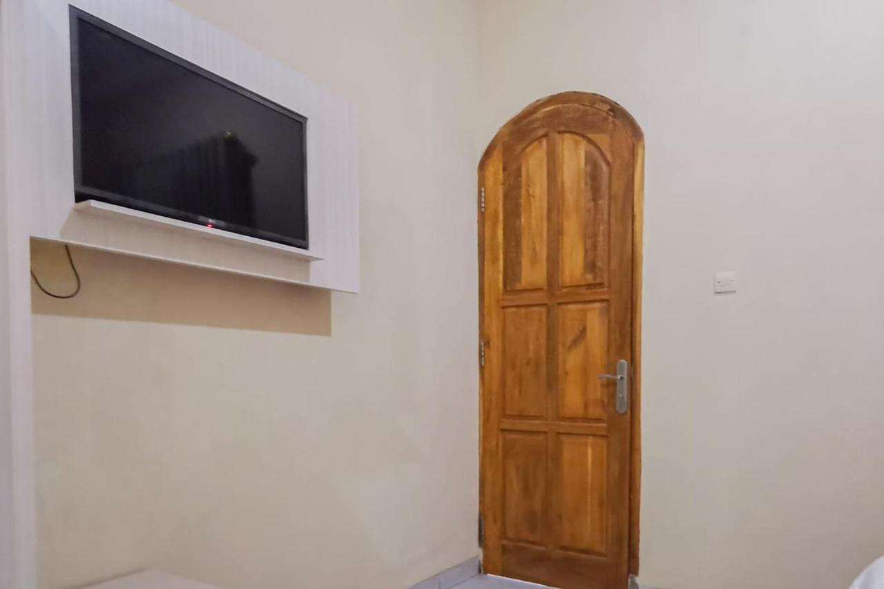 Reddoorz Near Pantai Pancer Door Pacitan Hotel Exterior photo